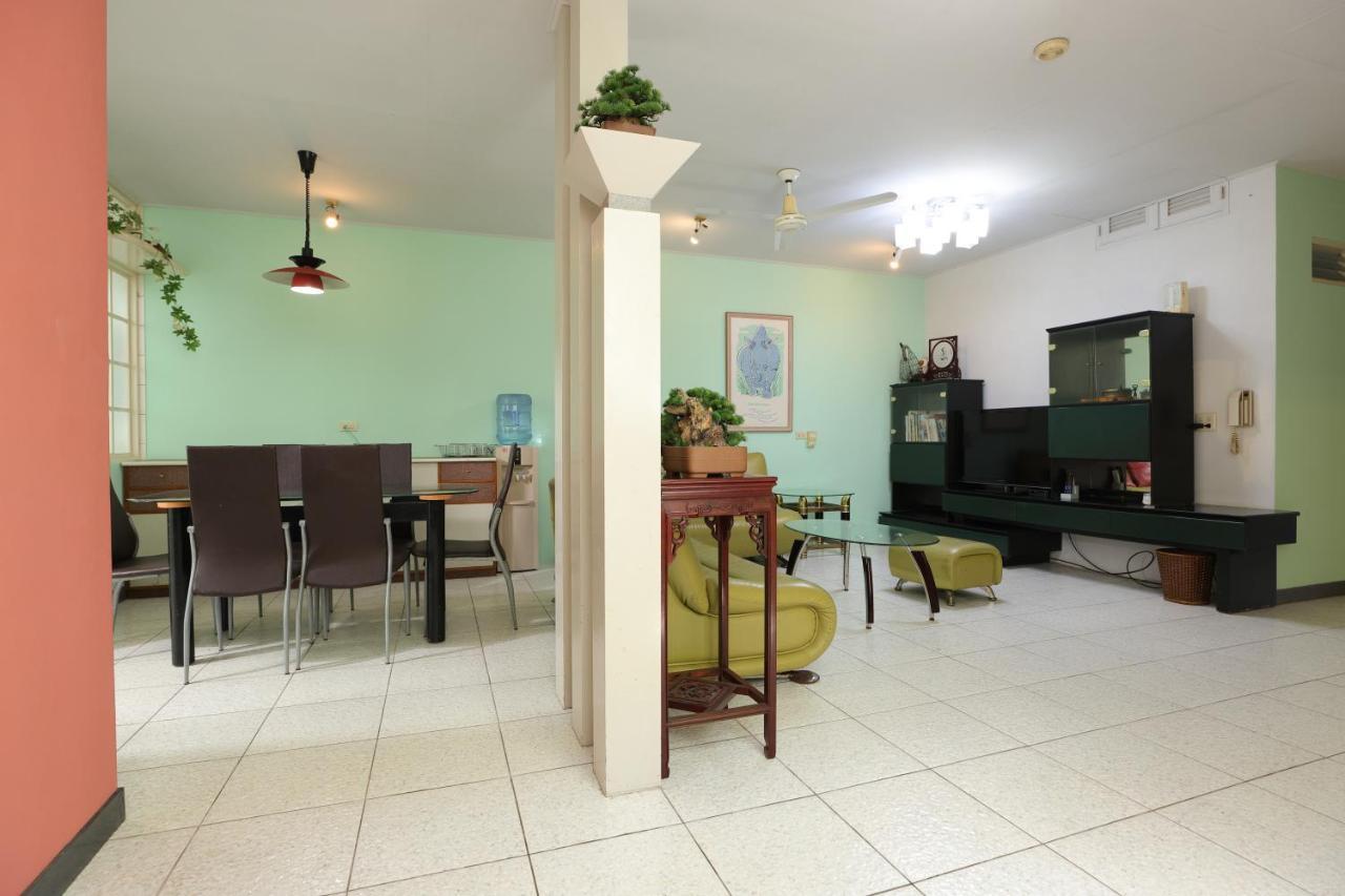 Flower Inn Манонг Екстериор снимка